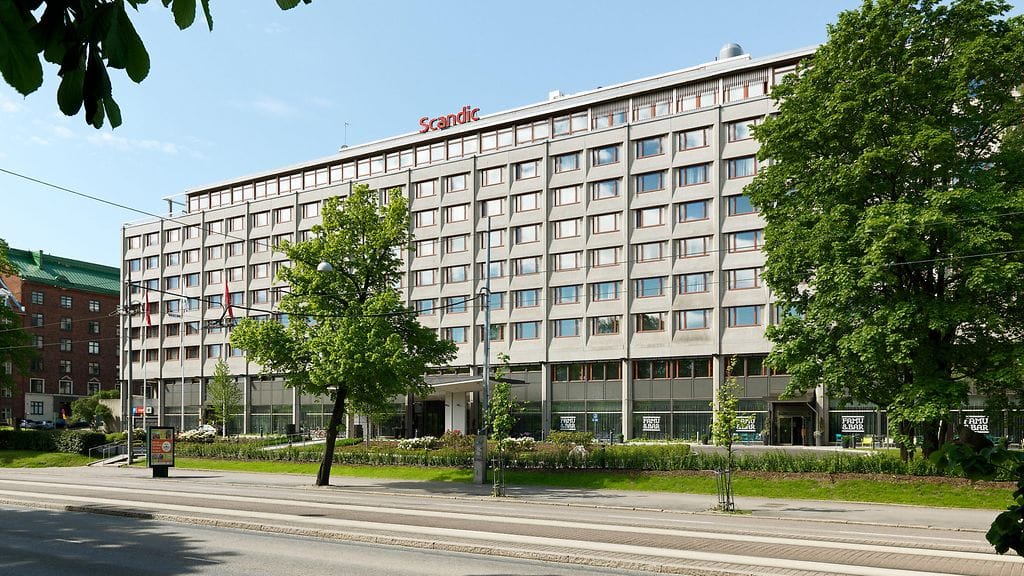 Helsingissä sijaitsevassa Scandic Park -hotellissa on tapahtunut vesivahinko, jota poliisi epäilee tahallaan aiheutetuksi.