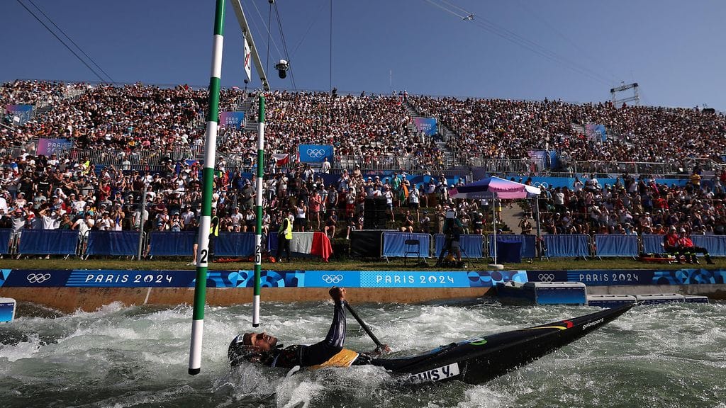 Kuvituskuva melontakilpailusta.