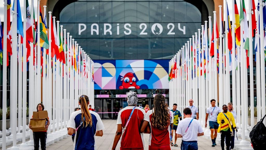 Pariisin olympialaisten kisakylässä on ilmennyt koronavirustartuntoja, mutta Kansainvälinen olympiakomitea ei anna tietoja niiden määrästä.