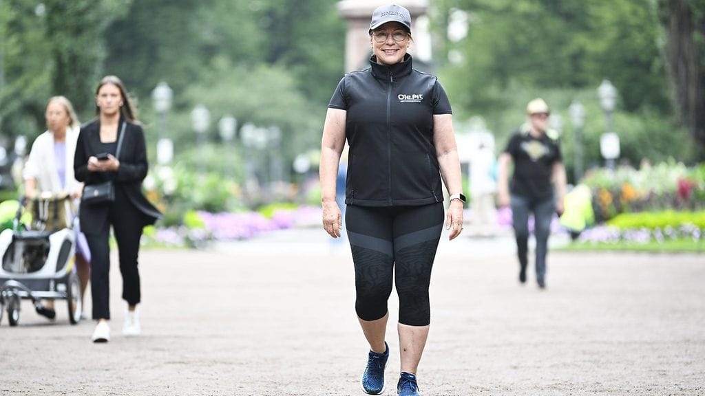 "Kävely on paras tapa nähdä maailmaa, sillä siinä ei jää mitään huomaamatta", sanoo Taina Liekari.