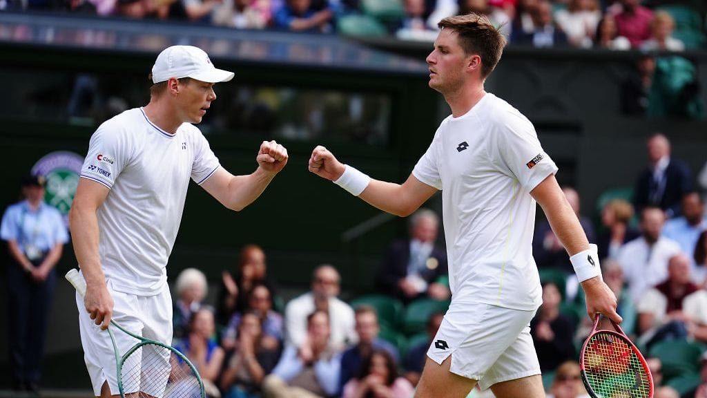 Harri Heliövaara (vas.) ja Henry Patten pelaavat menestyksekästä kautta. Kuva Wimbledonin tennisturnauksesta.