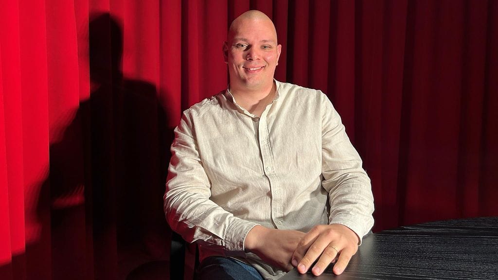 Kim Mikkolaan kohdistuu rajuja syytöksiä Helsingin Sanomien artikkelissa, jossa yhdeksän ihmistä kertoo kokeneensa asiatonta käytöstä Mikkolan toimesta.