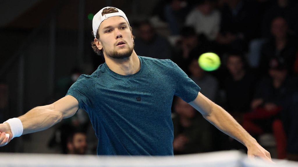 Otto Virtanen taipui Felix Auger-Aliassimelle.