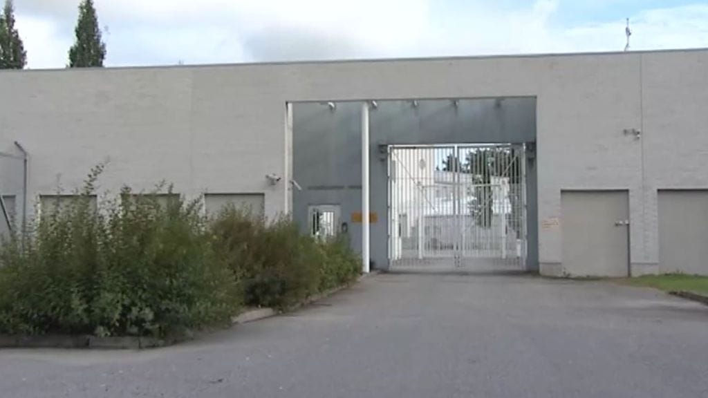 Kylmäkosken vankilassa tapahtui perjantaina vakava väkivallanteko, jossa vanki puukotti toista vankia.