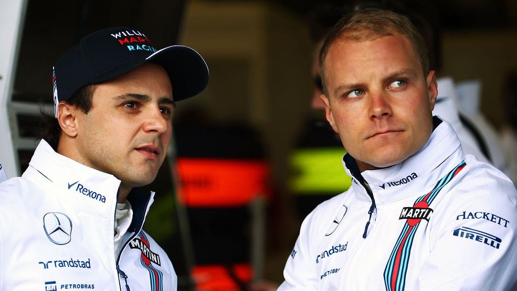 Felipe Massa (vasemmalla) ja Valtteri Bottas (oikealla) Williamsin väreissä.