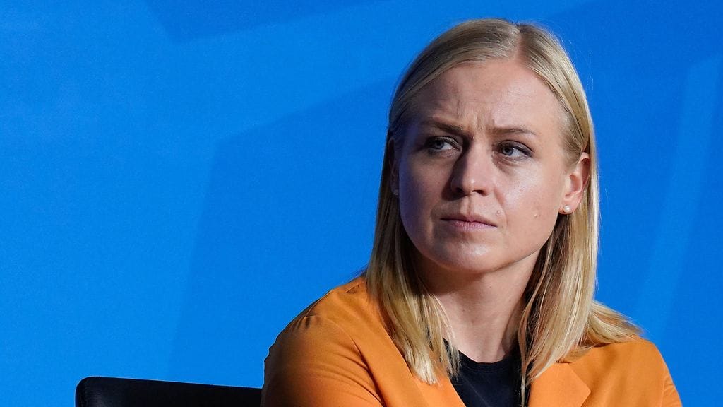 Kuvassa ulkoministeri Elina Valtonen.