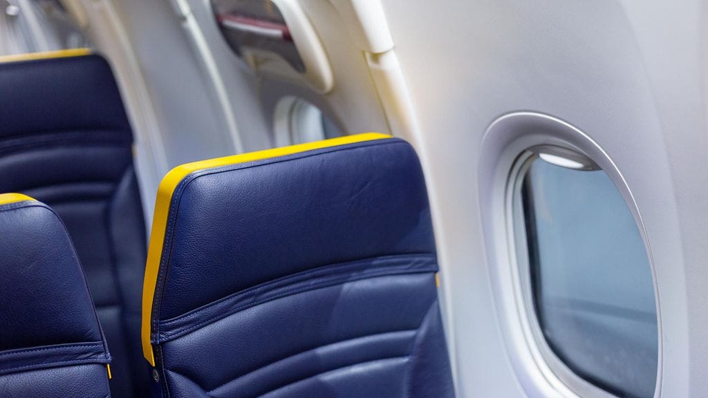 Lento Roomasta Helsinkiin ei päässyt lähtemään henkilökunnan sairastumisaallon vuoksi. Kuvituskuva.