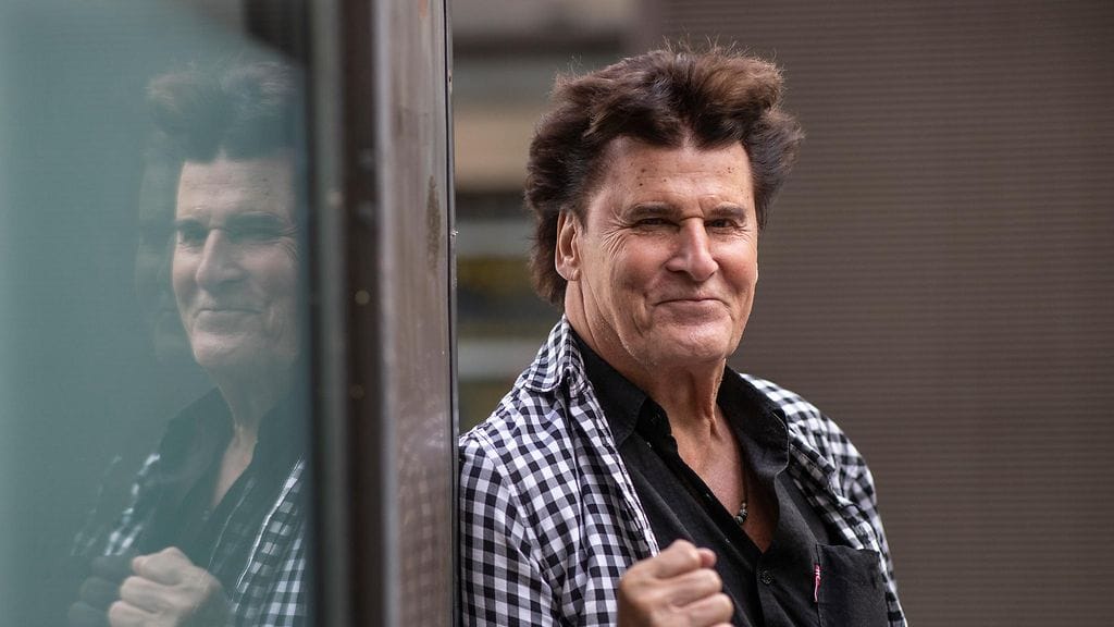 Frederikin elämässä puhaltavat rakkauden tuulet.