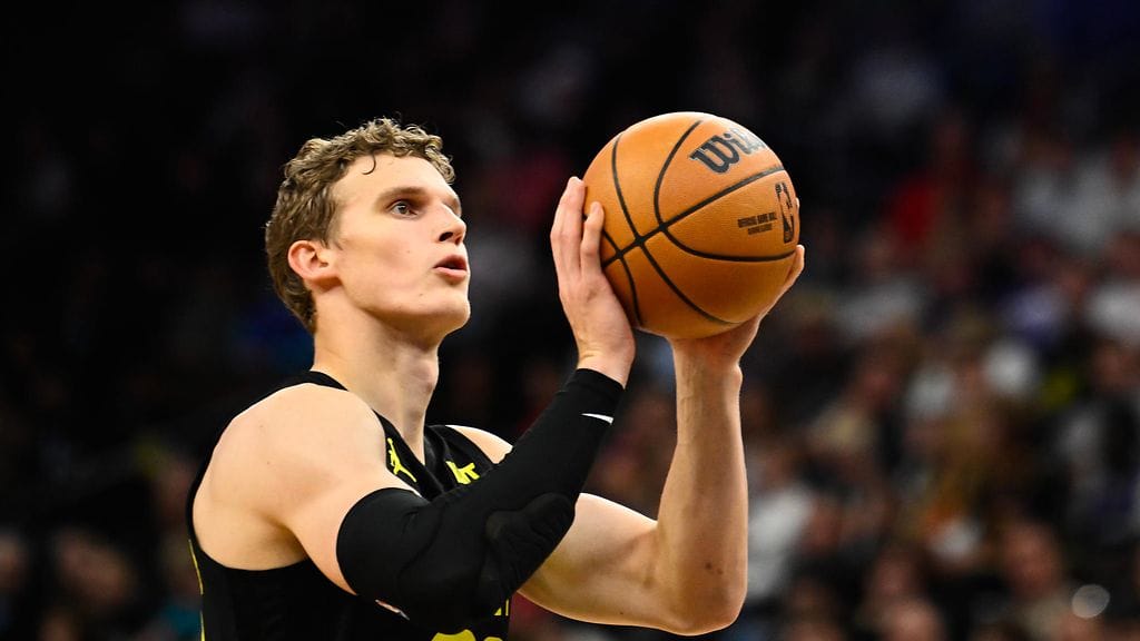 Lauri Markkanen heitti Golden Statea vastaan vain 13 pistettä.