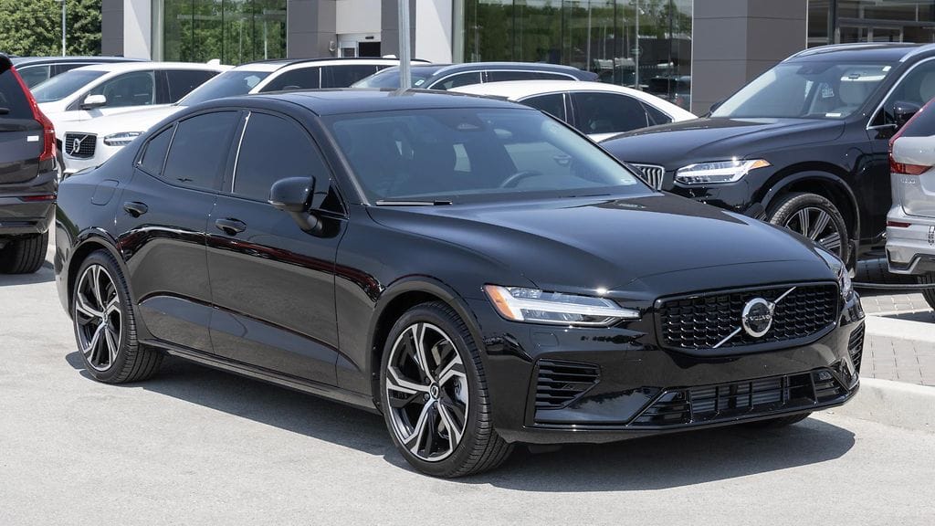 Kuluttaja ei saanut tilaamansa Volvoa – eikä hyvitystä. Kuvituskuva.