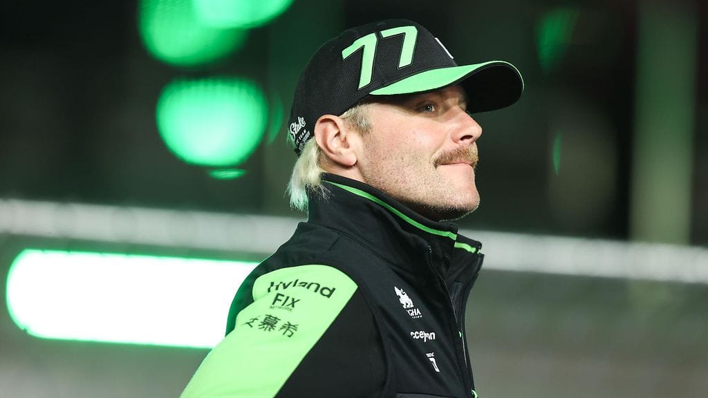 Valtteri Bottas joutuu etsimään itselleen uuden työpaikan, kun jatkosopimusta Sauber-tallin kanssa ei irronnut.