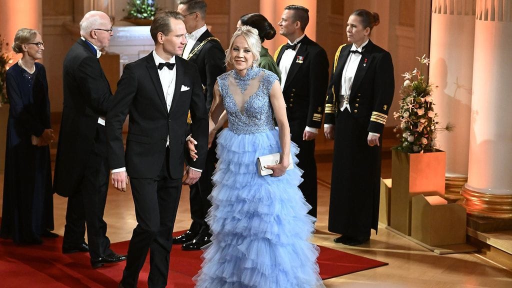 Ville Nousiainen ja Kaisa Mäkäräinen saapuivat yhdessä Linnan juhliin.