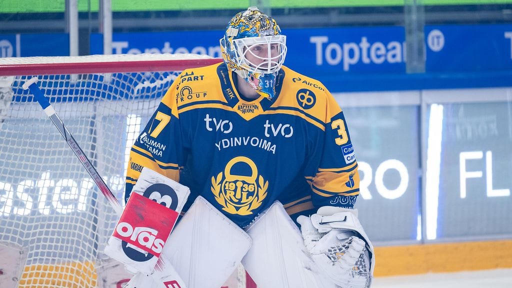 Joni Ortio pelasi ensimmäisen ottelunsa Lukko-paidassa.