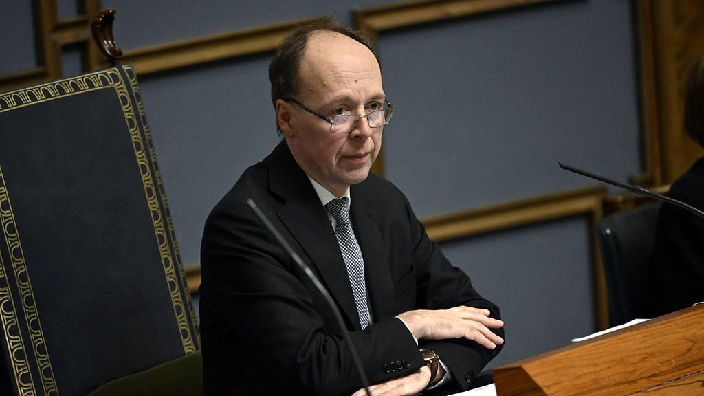 Eduskunnan puhemies Jussi Halla-aho toivoo, että Yhdysvalloissa on opittu Signal-viestikohusta.