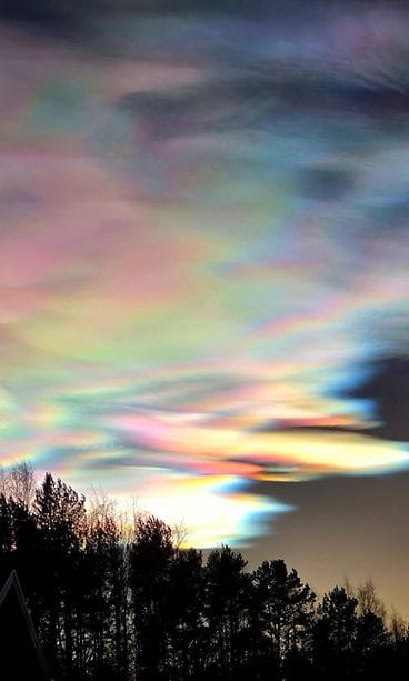 Helmiäispilvet Tomi Berg, Joensuu