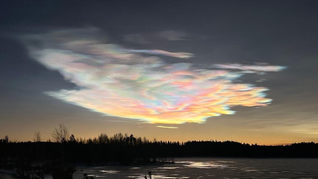 Helmiäispilvet Ismo Ahia Ilomantsi