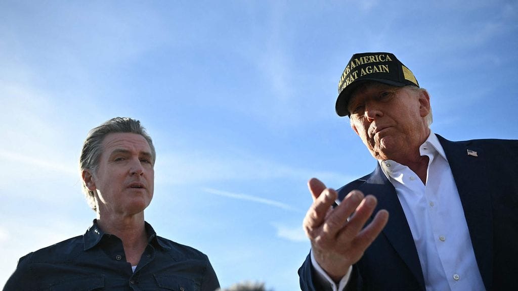 Kalifornian kuvernööri Gavin Newsom ja presidentti Donald Trump tapasivat erimielisyyksistään huolimatta.