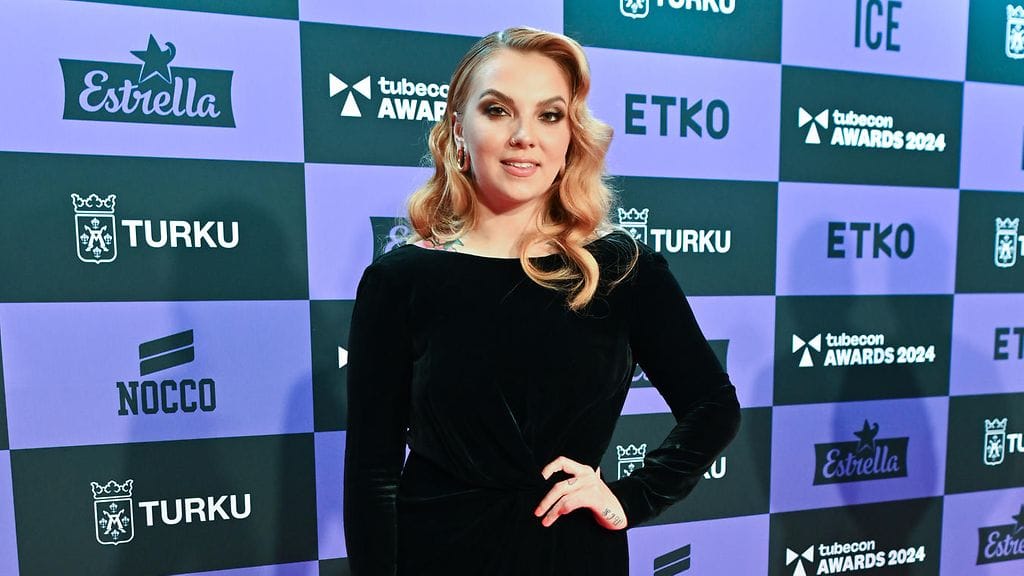 Veronica Verho toimii kuukauden ajan NRJ:n aamujuontajana.