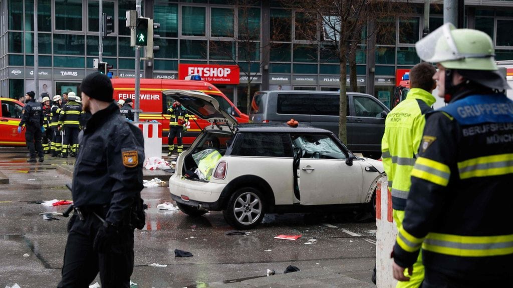 LK München onnettomuus 3 13022025