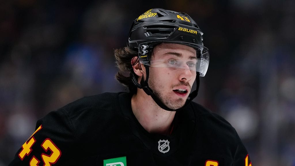 Quinn Hughes ei sittenkään lähde Bostoniin.