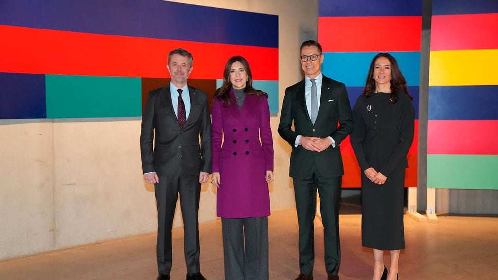 Tanskan kuninkaallisten valtiovierailu jatkui Espoon modernin taiteen museo EMMAssa