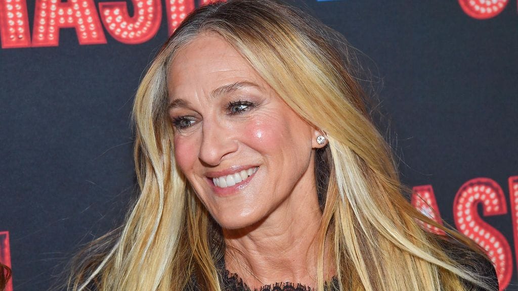 Sarah Jessica Parker näyttäytyi punaisella matolla perheensä kanssa