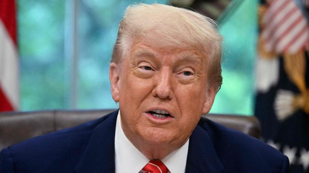 Trump sanoi harkitsevansa, että matkustaisi torstaina Turkkiin mahdollisia Ukrainan ja Venäjän välisiä neuvotteluja varten.