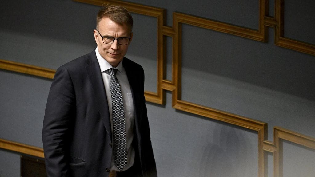 Kokoomuksen Jukka Kopra eduskunnan täysistunnossa Helsingissä tiistaina.