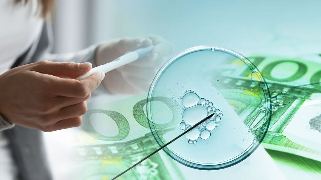 Kilpailu- ja Kuluttajavirasto (KKV) on kritisoinut aiemmin voimaan tulleita korotettuja Kela-korvauksia siitä, että ne valuvat palveluntarjoajien hintoihin. Mehiläisen mukaan hedelmöityshoitojen hinnan nousuissa ei ole kyse tästä.