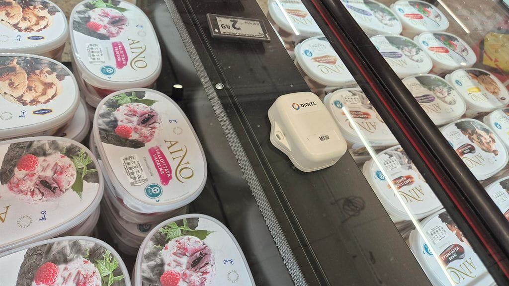 Kuvassa olevalla lämpötilasensorilla on tärkeä tehtävä.