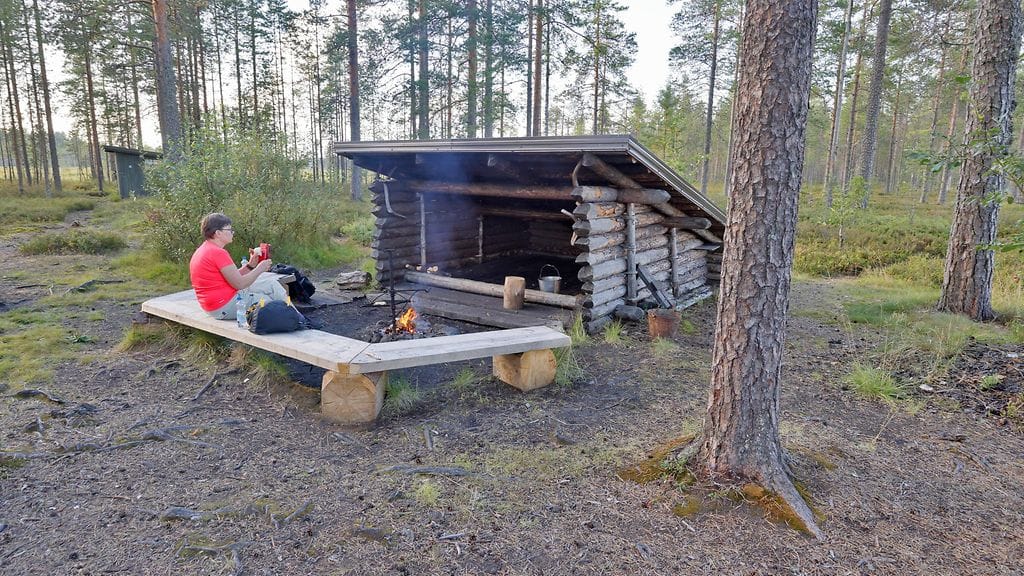 Retkikohteiden ylläpitoa on jouduttu säästösyistä karsimaan. Kuvituskuva Patvinsuon kansallispuistosta.