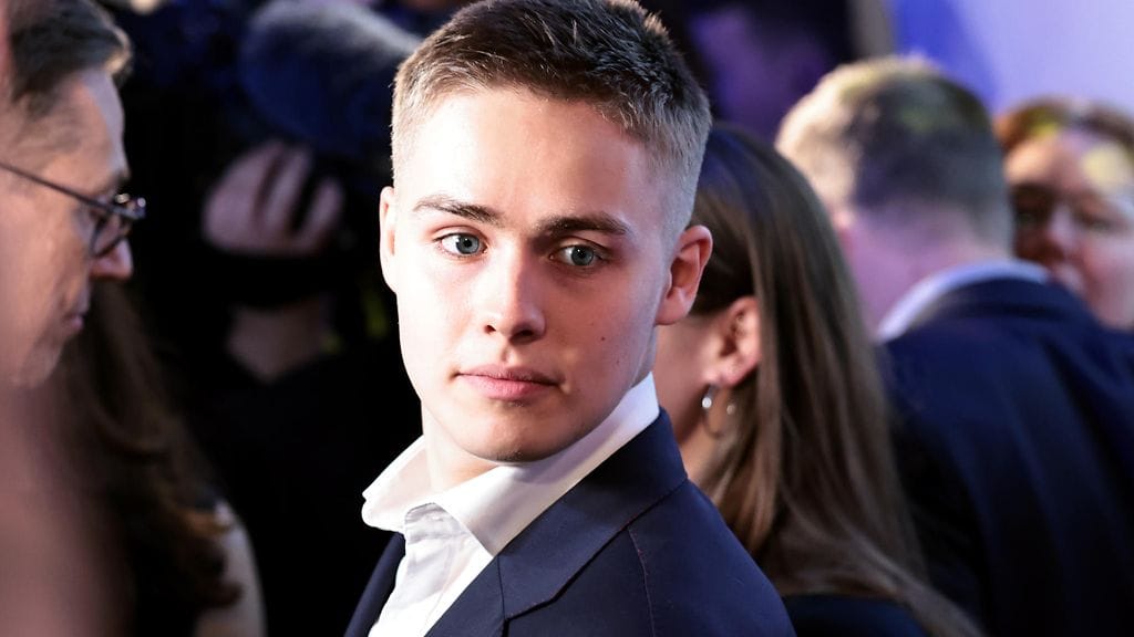 Presidentti Alexander STubbin poika Oliver Stubb on osallistunut isänsä vaalitapahtumiin.