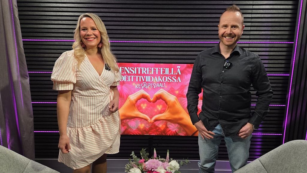 Ari Lanamäki kertoo Katri Utulalle avoimesti haaveistaan ja niihin liittyvistä haasteista Ensitreffeillä deittiviidakossa -vodcastissa. Lisää Katsomossa!