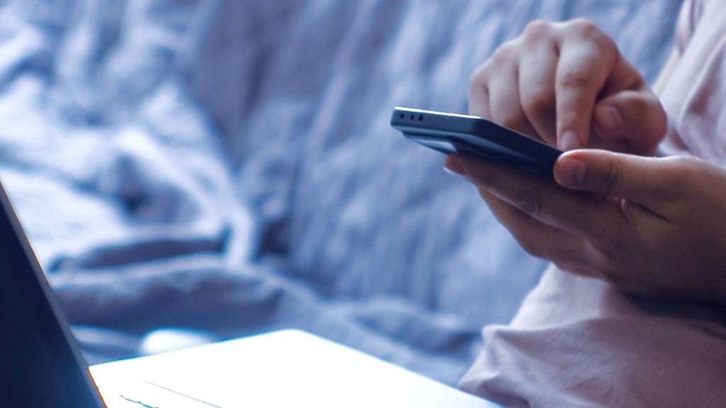 Verkossa leviää huijausmainoksia terveystuotteista.