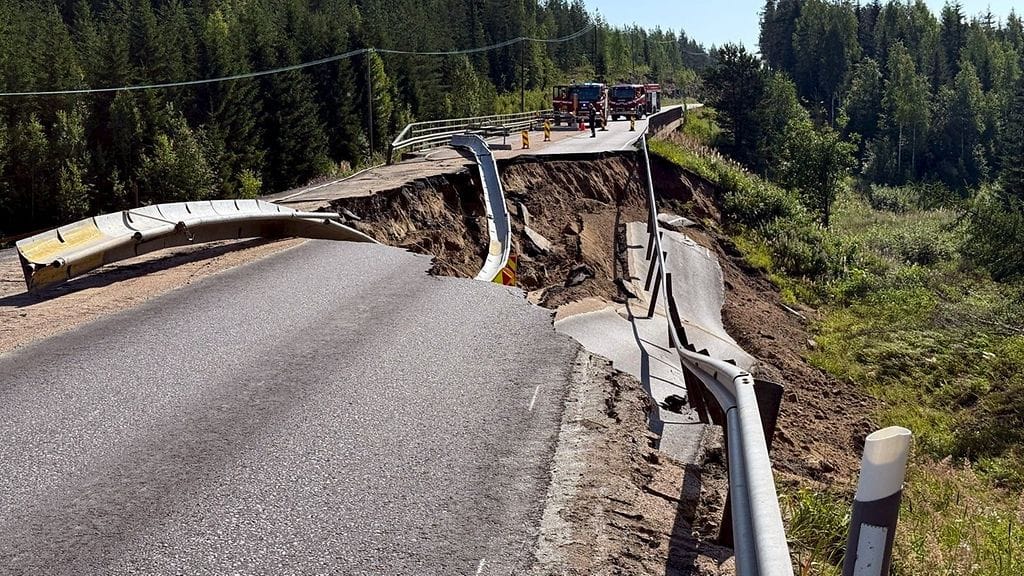 Tältä valtatie 23:lla näytti romahduksen jälkeen.