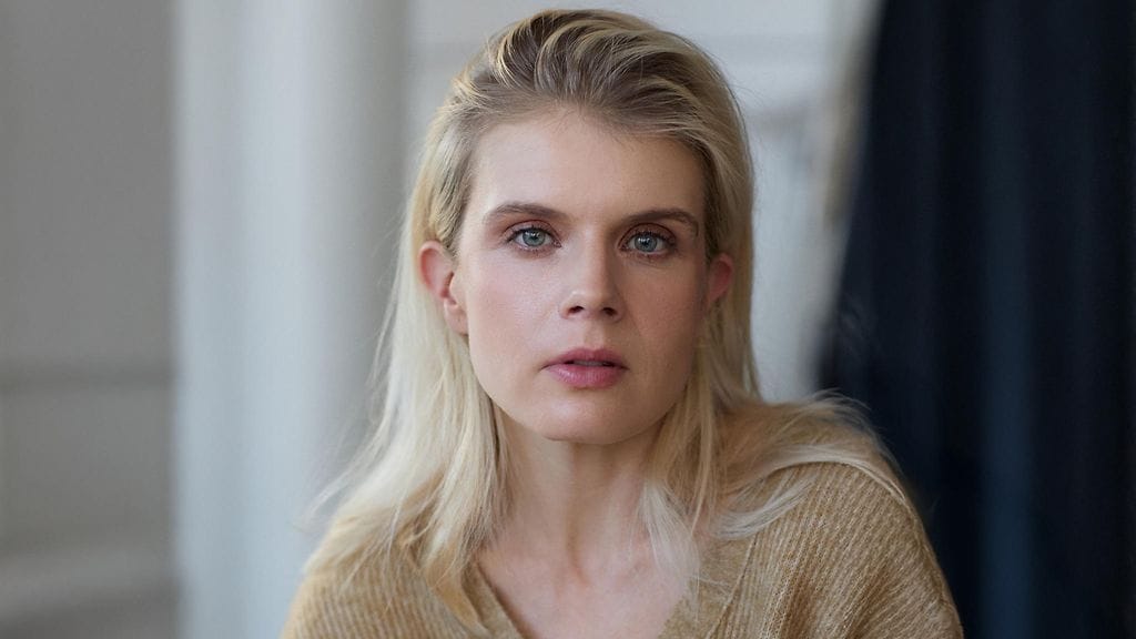 Alina Tomnikov tähdittää kansainvälistä jättisarjaa