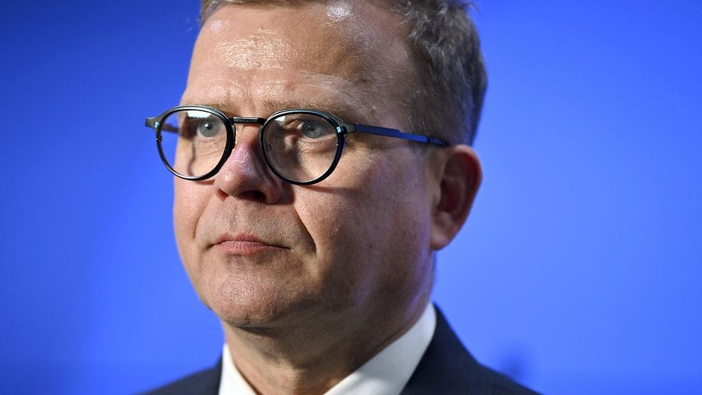 Orpon mukaan Suomen luottoluokituksen heikkeneminen on vakava paikka.