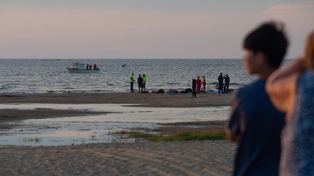Kaikki kolme nuorta vajosivat pinnan alle ja kaksi nuorista löytyi hukkuneena perjantai-iltana.