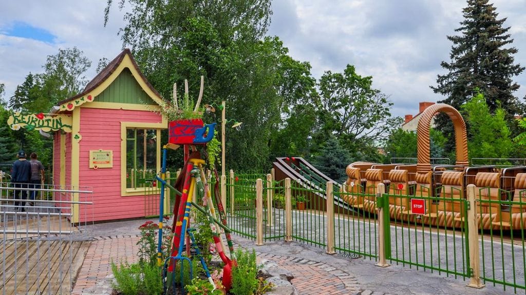 Uusi alue on saanut inspiraationsa siirtolapuutarhan tunnelmasta.