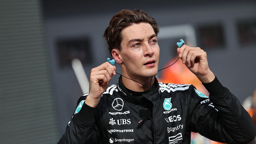 George Russell kommentoi vihjailevasti Ferrarin ongelmia.