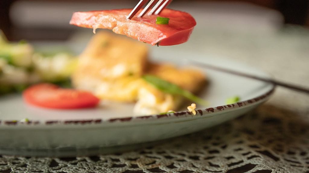 Kasvisten lisäksi aterioilla tulisi kiinnittää huomiota myös täysjyvän saantiin.