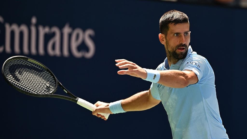 Novak Djokovic otti yhden ennätyksen Roger Federeriltä nimiinsä.