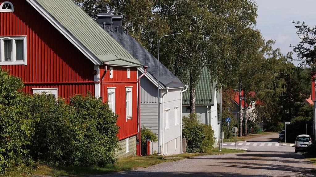 Kuvituskuvassa omakotitaloja Turun Itäharjussa 28. elokuuta 2024.