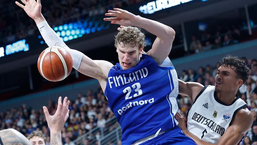 Suomi taipui Saksalle, vaikka nousikin kertaalleen iskuetäisyydelle.