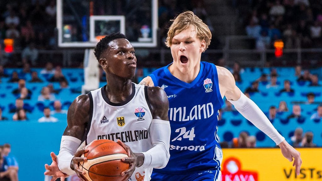 Dennis Schröder kirjautti nimensä EM-välierien historiankirjoihin.