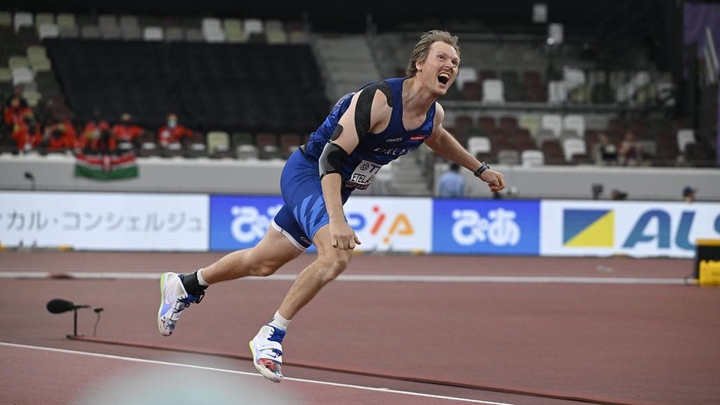 Lassi Etelätalo MM-karsinnassa keskiviikkona.