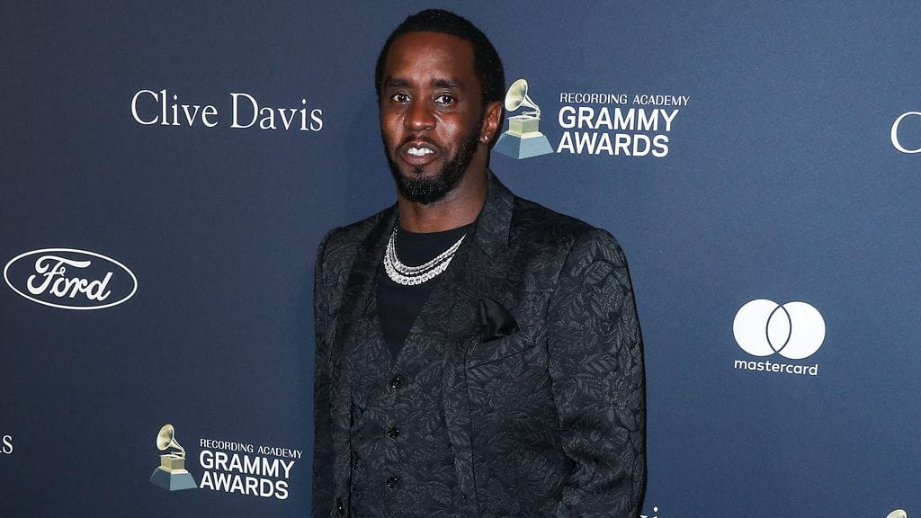 Syyttäjä on vaatinut Combsille 11 vuoden tuomiota.