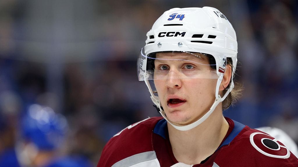 Colorado Avalanchen Joel Kiviranta on toistaiseksi sivussa.