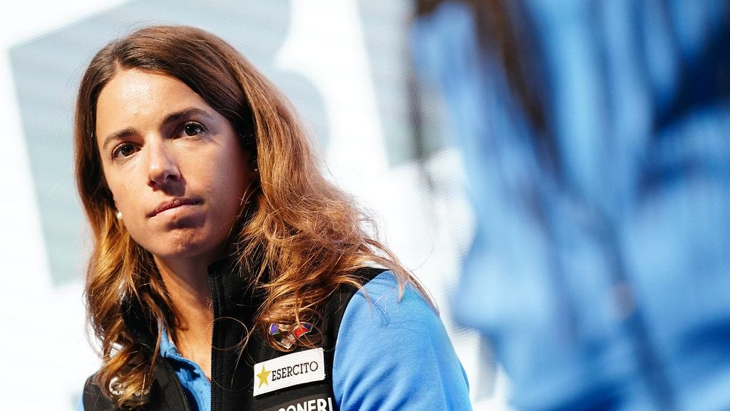 Marta Bassinoa ei Milano-Cortinan olympialaisissa laskemassa nähdä.