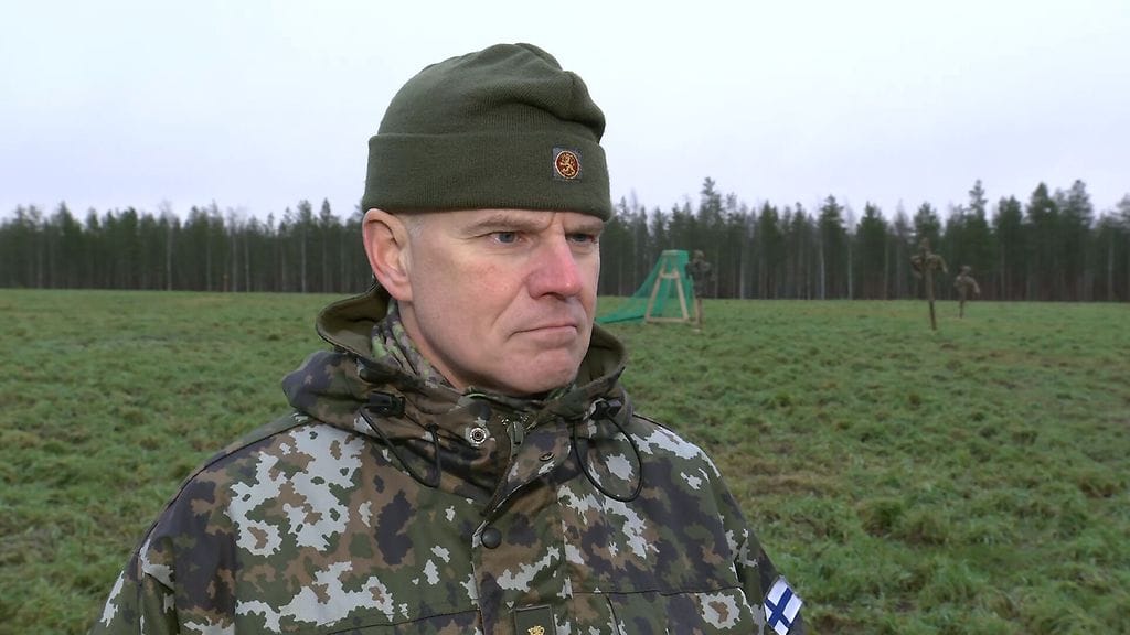 Maavoimien komentaja Pasi Välimäki